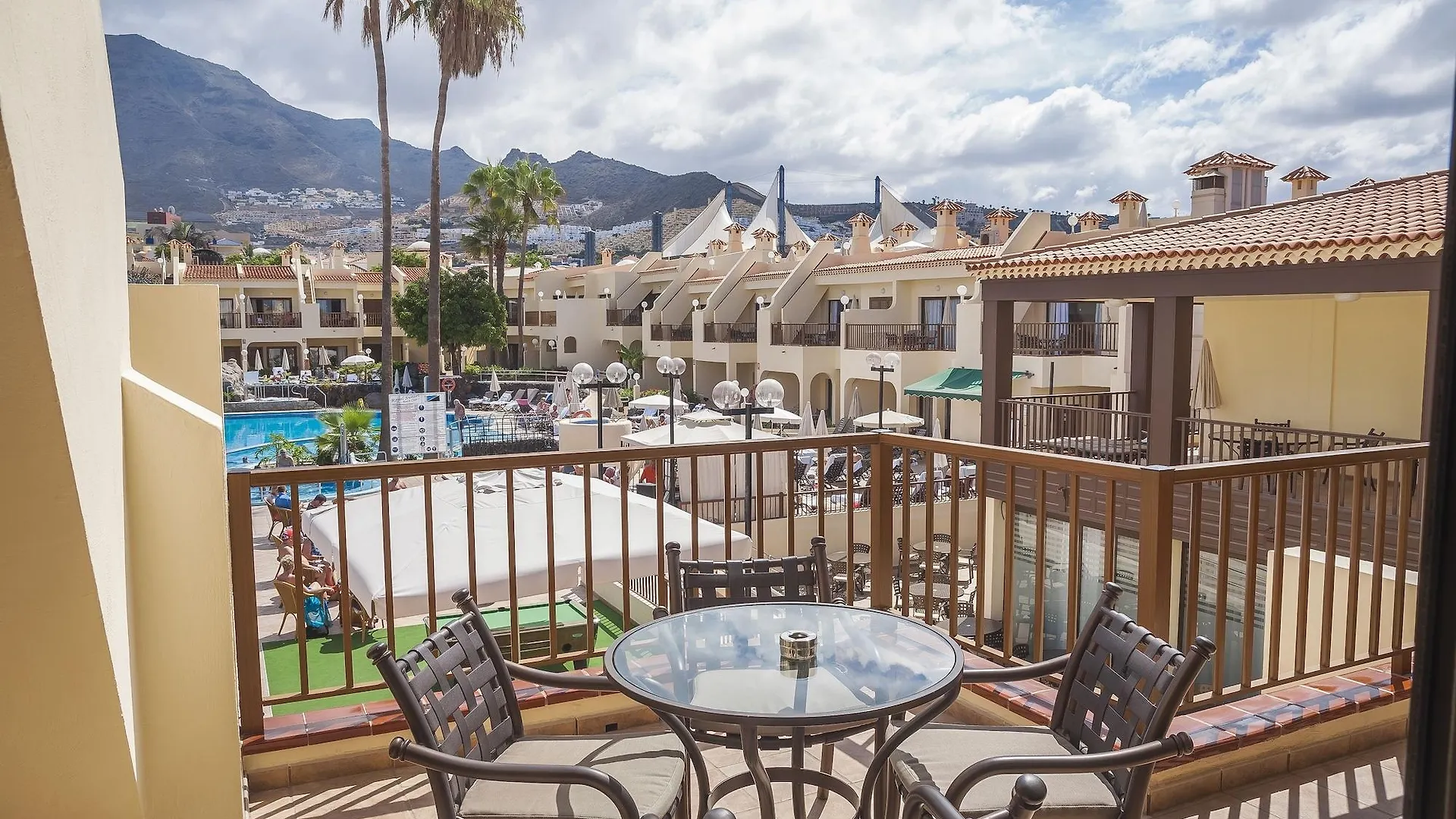 Royal Sunset Beach Club Costa Adeje  Lägenhetshotell